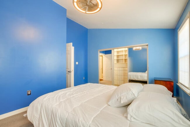 Building Photo - 3 Joyceton Terrace