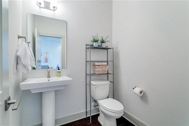 Building Photo - 2057 Local Rebel Lp