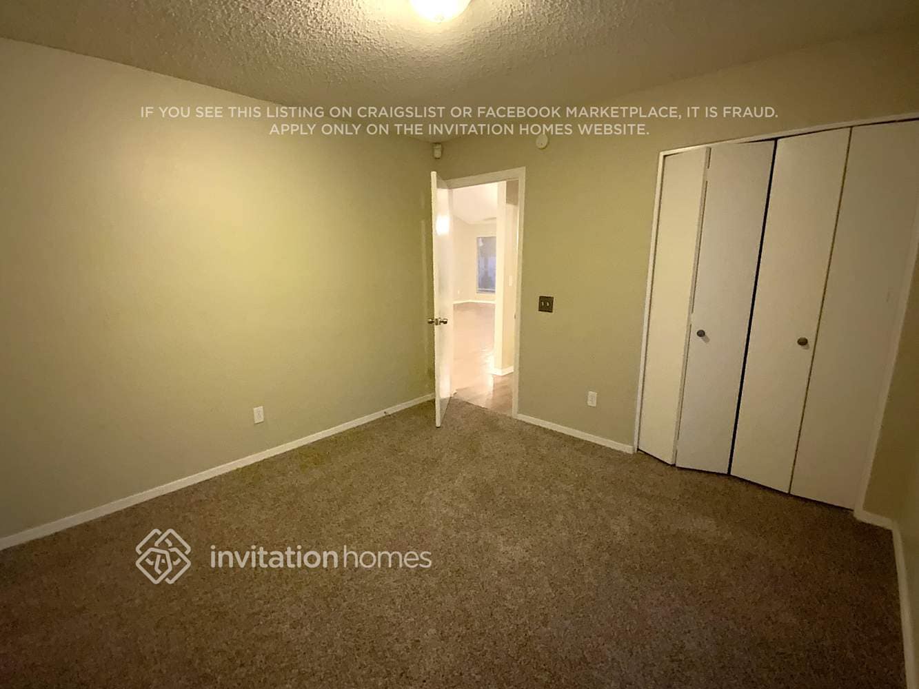 Building Photo - 7731 W Shaw Butte Dr