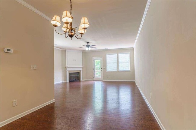 Building Photo - 1299 Hopkins Dr