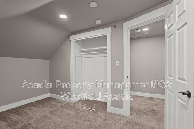 Building Photo - 310 S 200 E