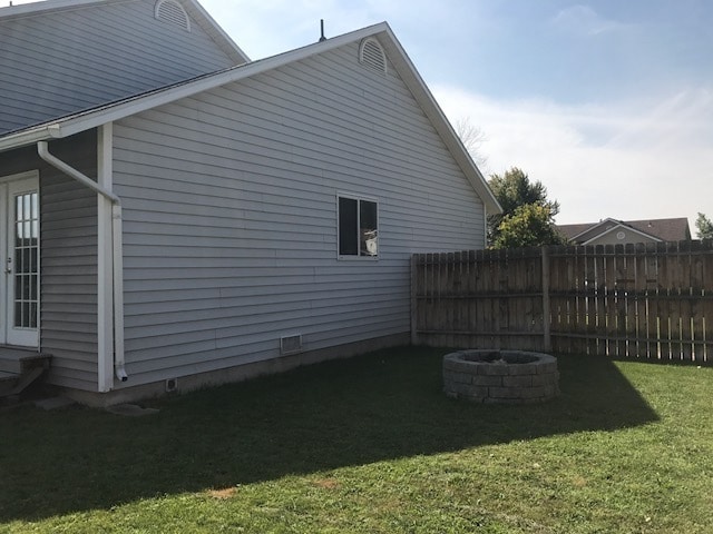 Building Photo - Pet Friendly Home on Corner Lot w 2 car garage