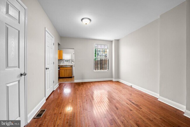 Building Photo - 414 N Bouldin St