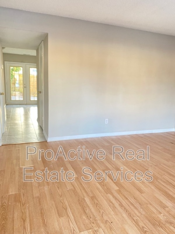 Building Photo - 1321 Ruddy Oak Ct