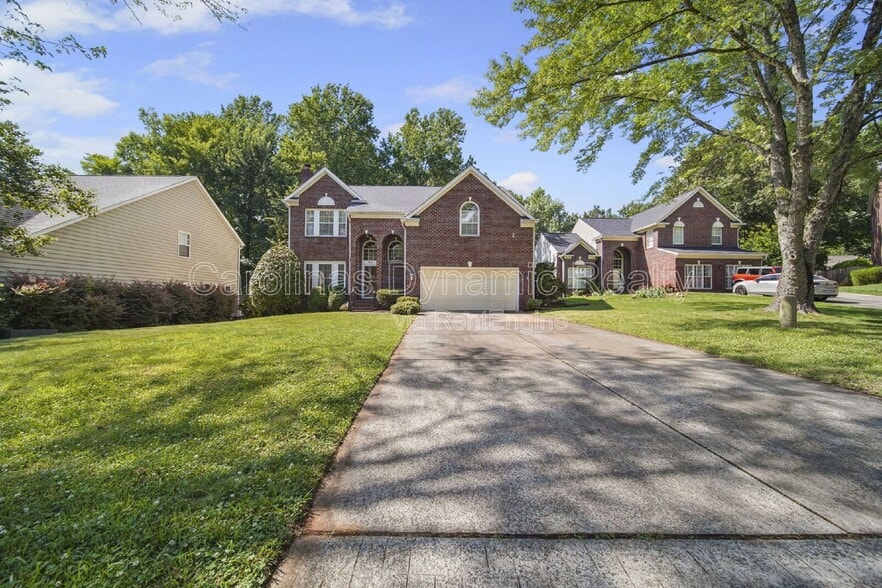 Building Photo - 2812 Redfield Dr