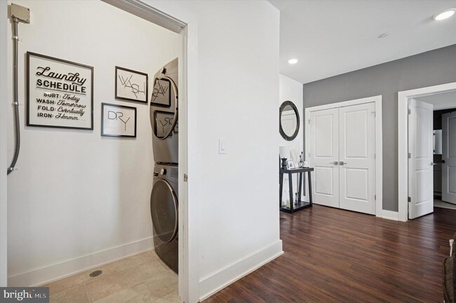 Building Photo - 1148 N 2nd St