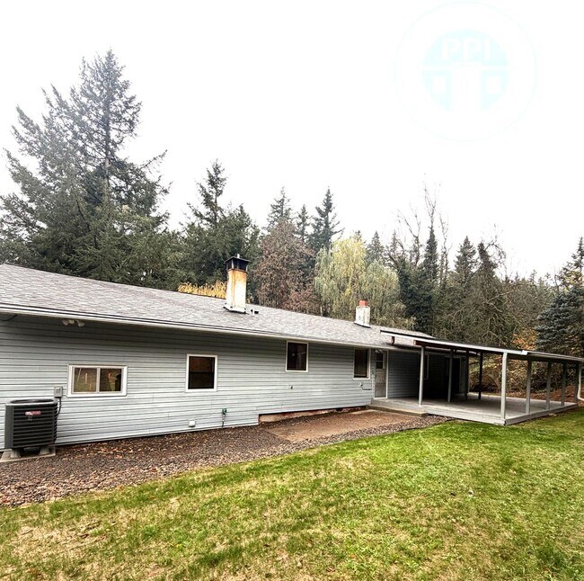 Building Photo - Enjoy Rural Living, Close To City & Freeways!!!  Beautiful Outdoor Living Space, Single Level Ran...