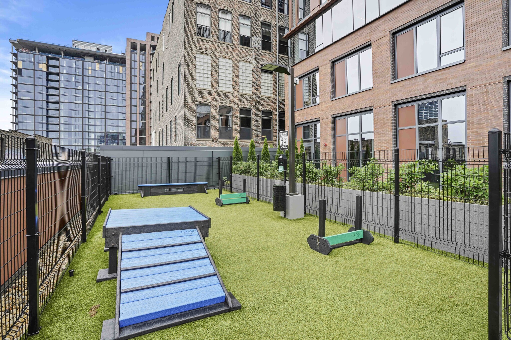 Building Photo - 174 N Aberdeen St