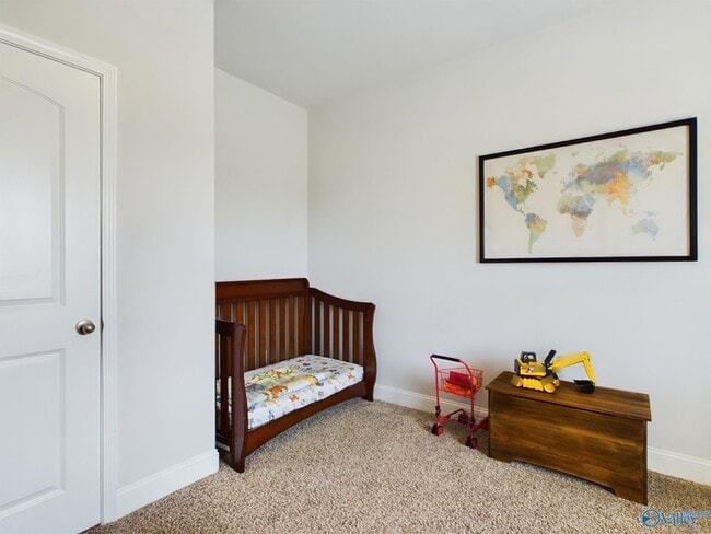 Building Photo - 219 Maureen Dr SW