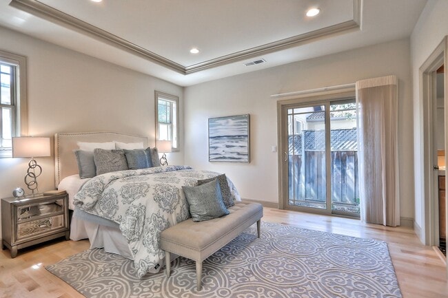 Building Photo - Saratoga 5 Bedrooms with Free Electricity from Solar System