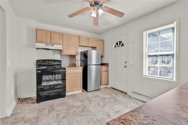 Building Photo - 15418 Waterloo Rd