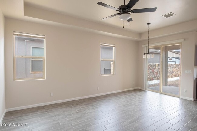 Building Photo - 4709 Elsinore Ave