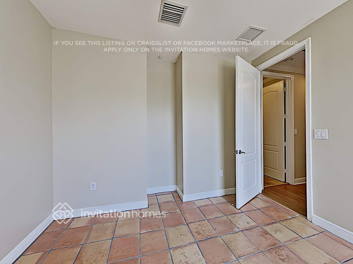 Building Photo - 414 Olssen Ave