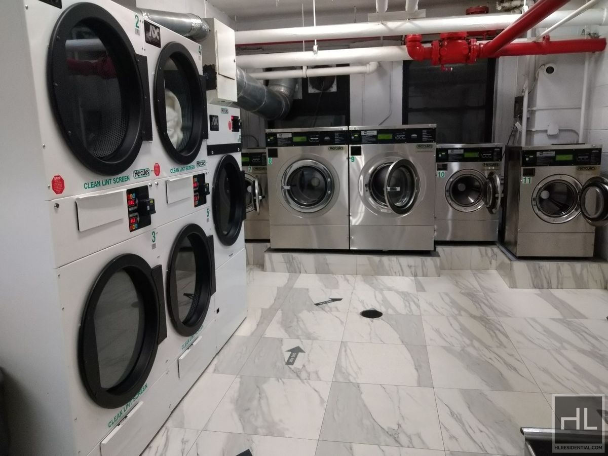 Building Photo - EAST 55 STREET