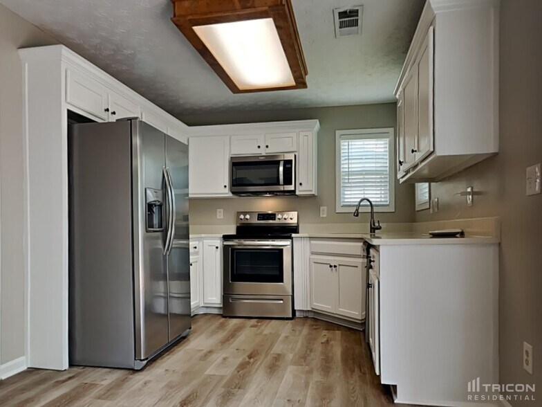 Building Photo - 1755 Miller Springs Dr