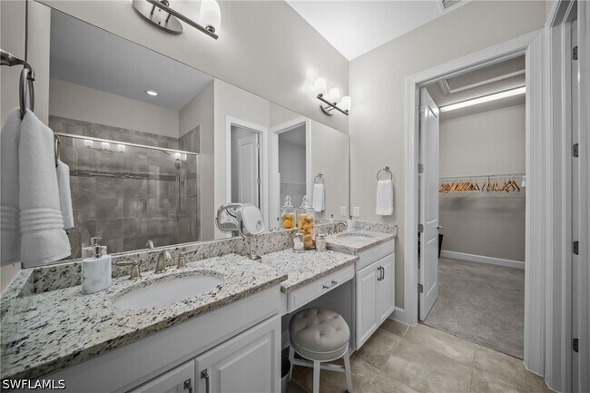 Building Photo - 9361 Terresina Dr