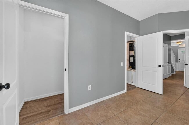 Building Photo - 3186 Bayshore Oaks Dr