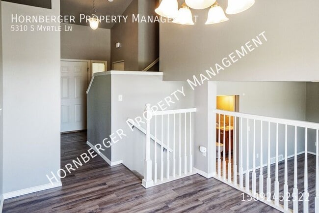 Building Photo - 5310 S Myrtle Ln