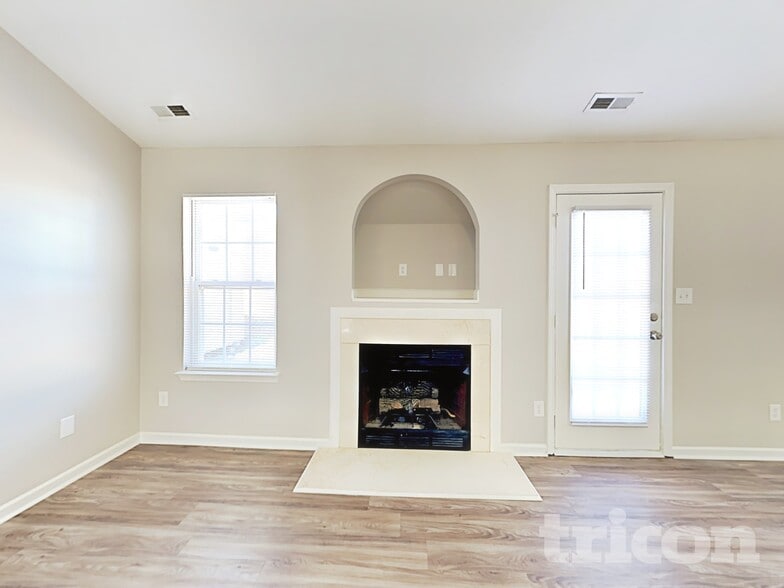 Building Photo - 6008 Bradford Ct