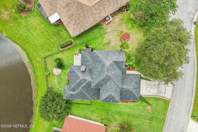 Building Photo - 1629 Sandy Springs Dr