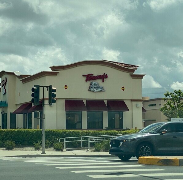 Building Photo - 200 E Alessandro Blvd