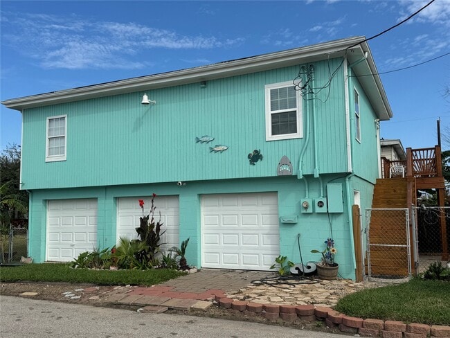 Building Photo - 1726 65th St