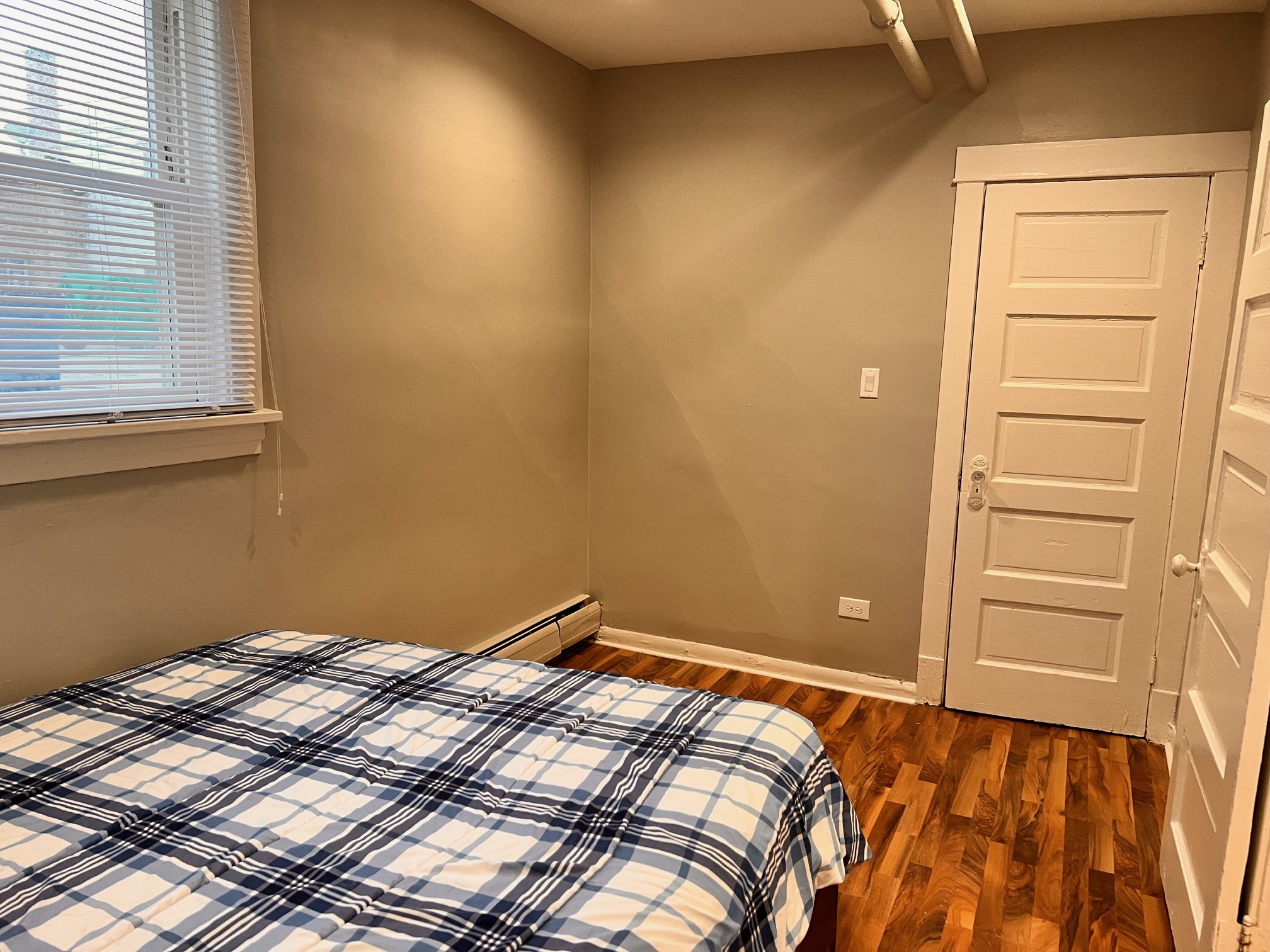 Bedroom 1 looking towards closet - 812 Beloit Ave