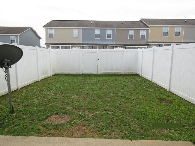 Building Photo - 127 Concord Ave