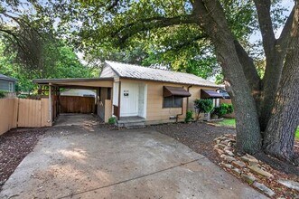 Building Photo - 4709 Mayfair St