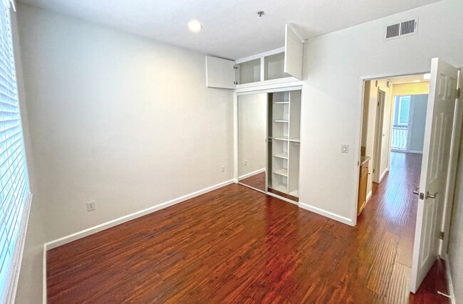 Bedroom #2 - 5330 Satsuma Ave