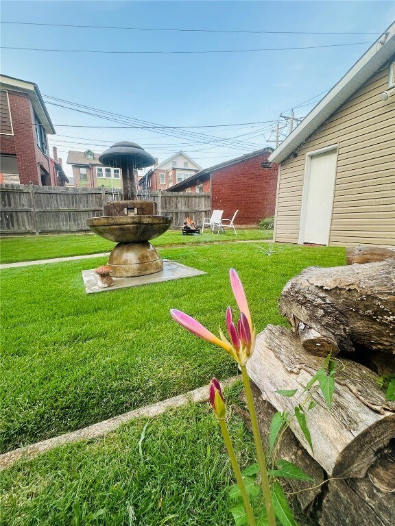 Building Photo - 4250 Michigan Ave