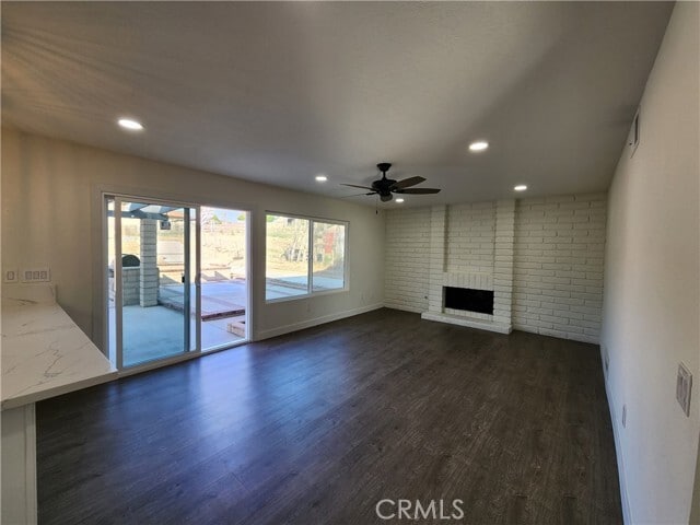 Building Photo - 2341 Del Mar Rd