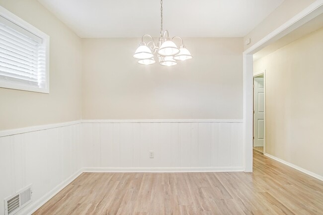 Building Photo - 3693 Larkspur Terrace