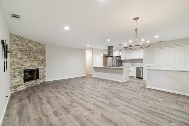 Building Photo - 5316 Yager Dr