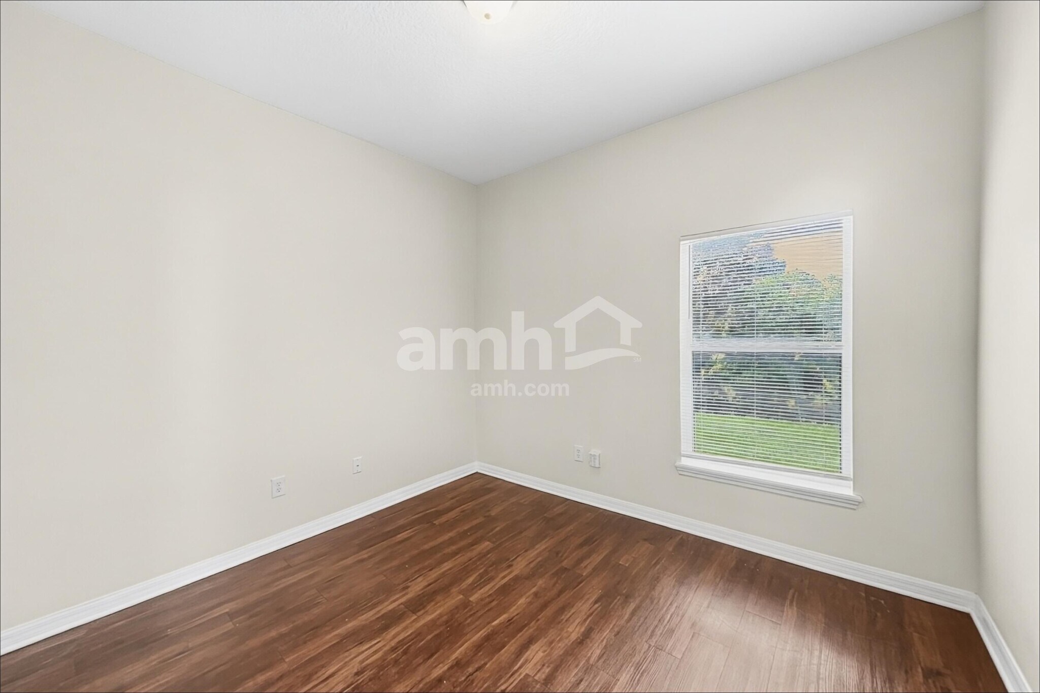 Building Photo - 1659 Canoe Creek Falls Dr