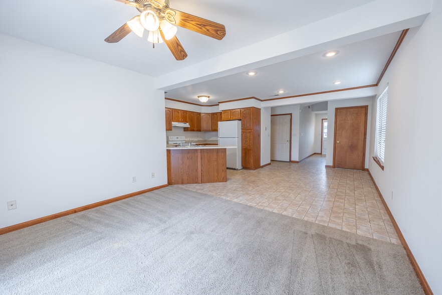 Building Photo - 4532 Picadilly Cir