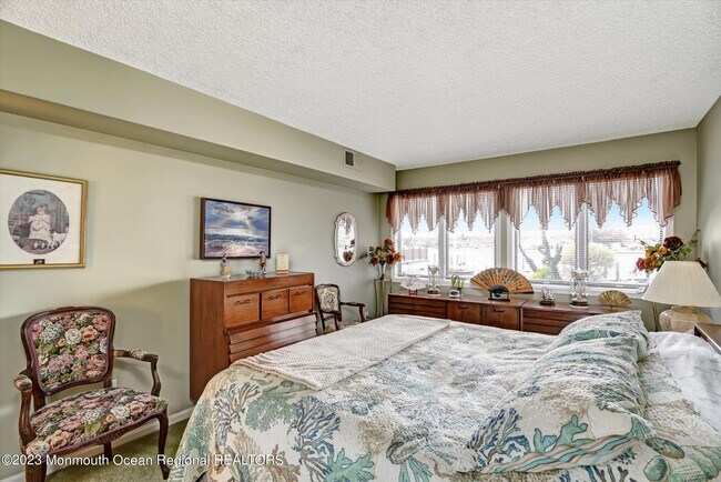 Building Photo - 77 E Water St