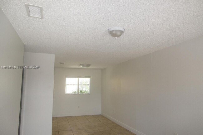 Building Photo - 5461 W 24th Ave