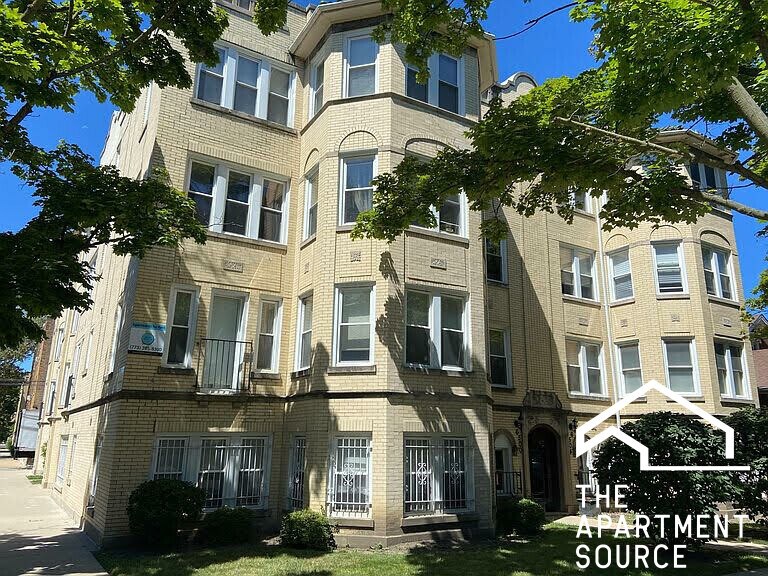 Building Photo - 6504 N Washtenaw Ave