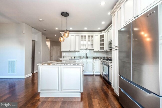 Building Photo - 44179 Paget Terrace