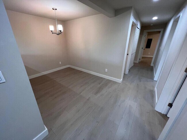 Building Photo - Sand Point Apartments