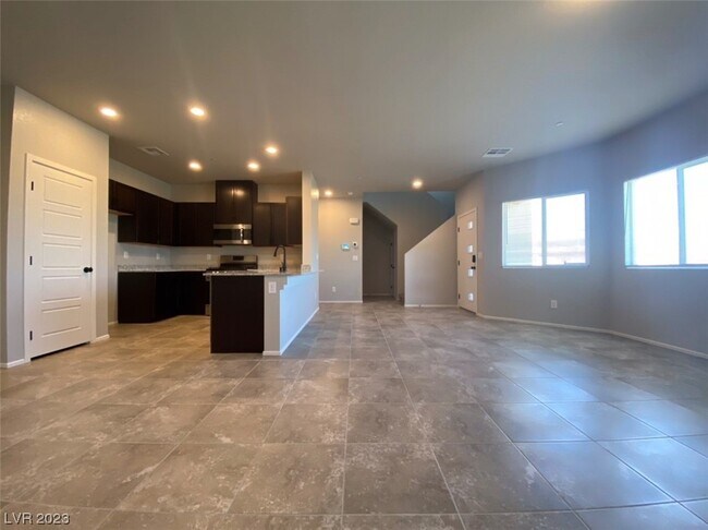 Building Photo - 4451 Sapphire Moon Ave