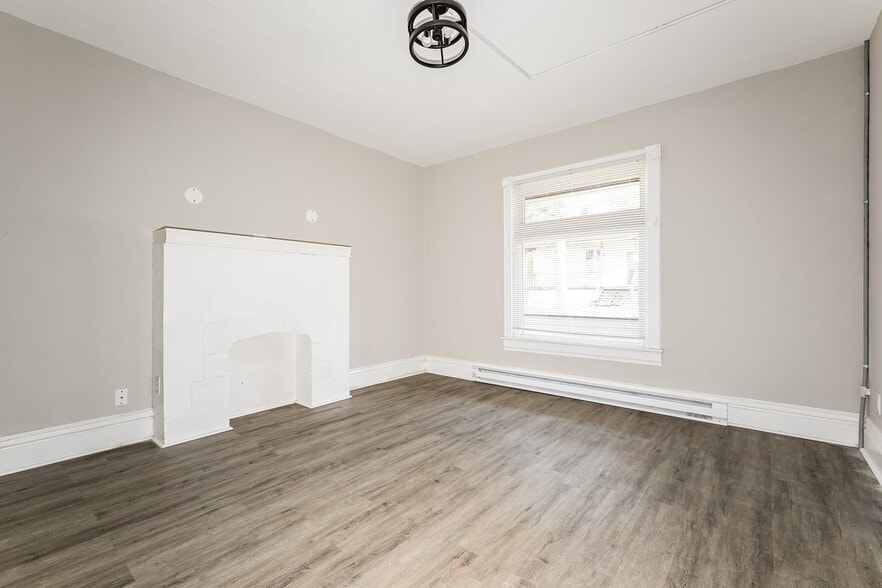 Building Photo - 2719 Sacramento Ave