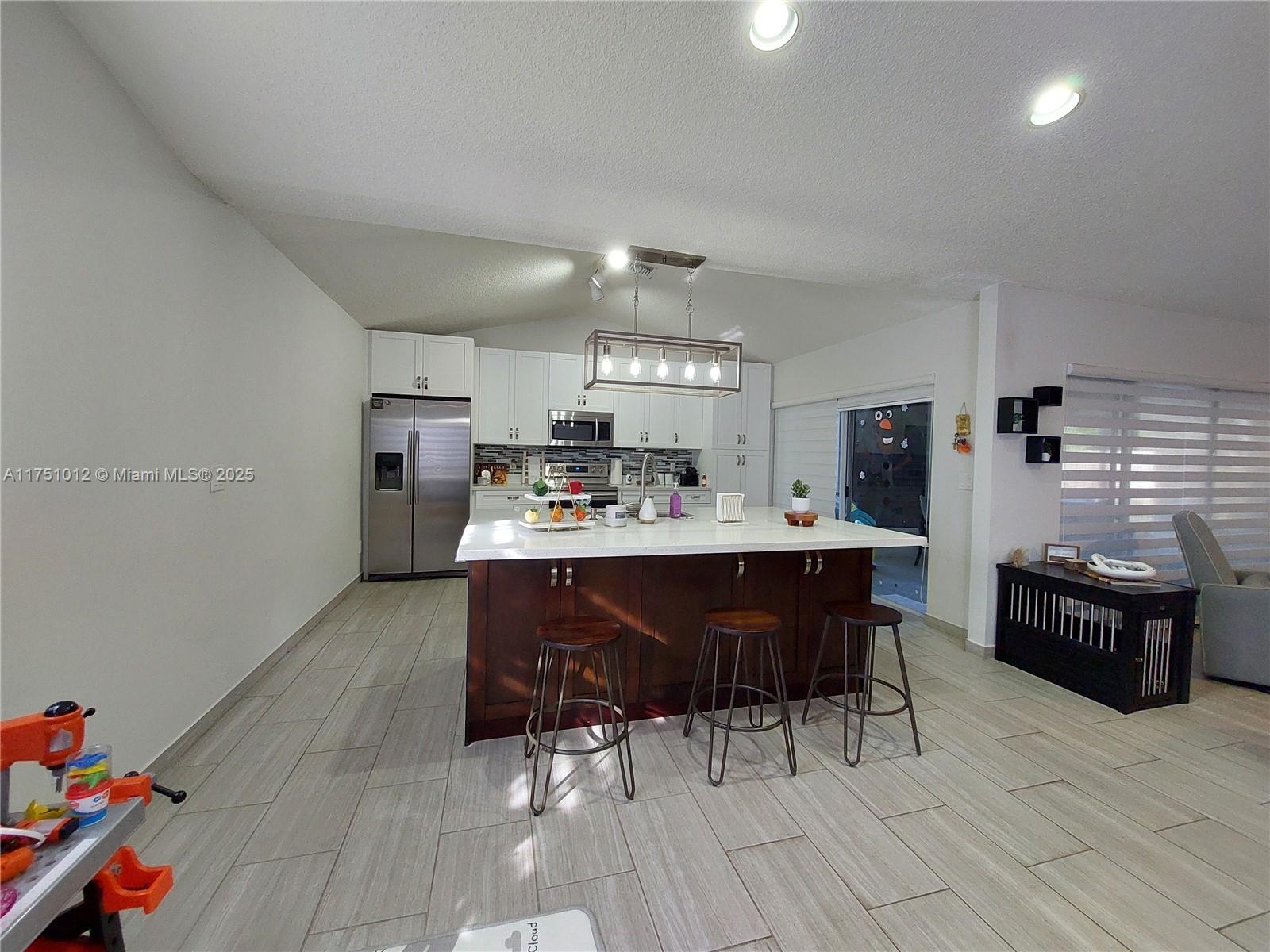 Building Photo - 9920 SW 16th Ct