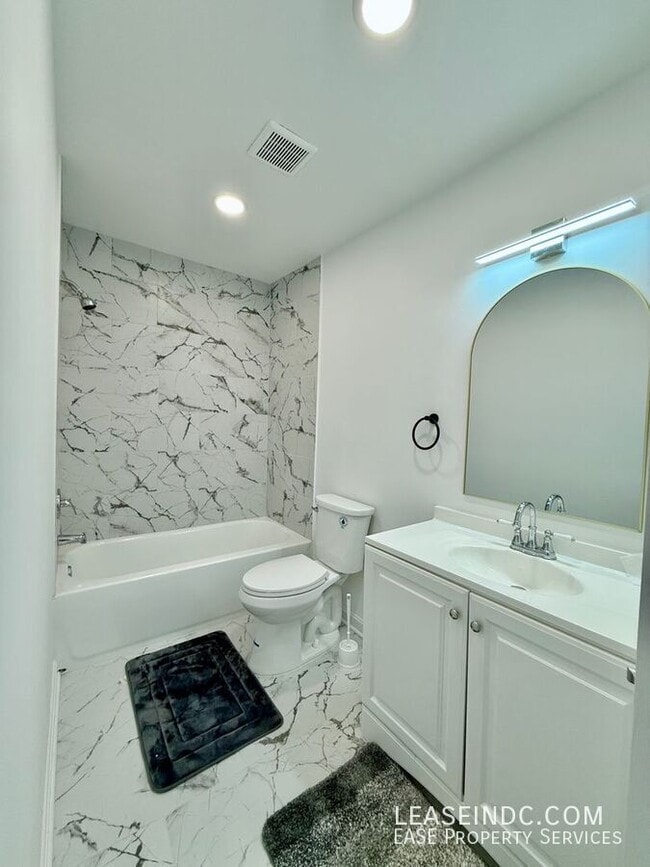 Building Photo - 513 N Street NW-
