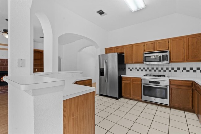 Building Photo - 300 Betterman Dr