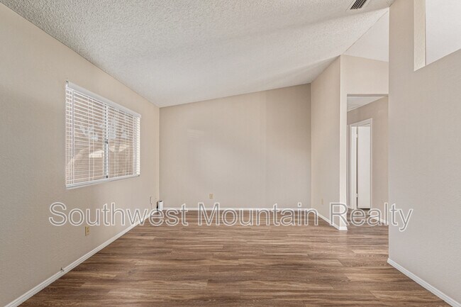 Building Photo - 4744 E Camino St