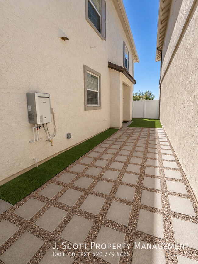 Building Photo - 3347 South Lily-
