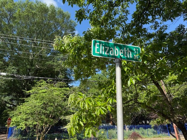 Building Photo - 925 Euclid Ave NE