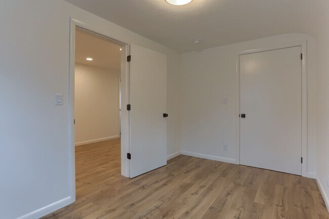 Building Photo - 51 Wharton Ave